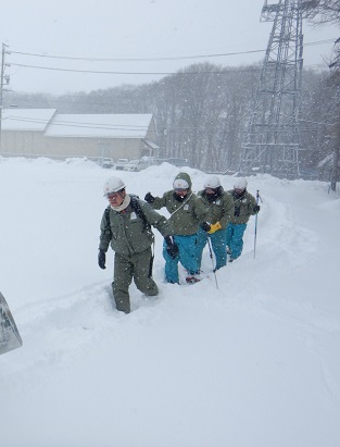 雪上歩行訓練のイメージ